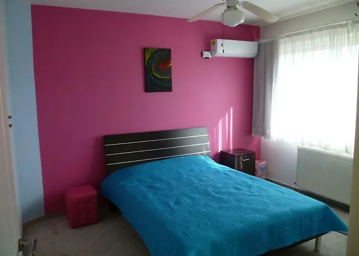 Double With Ensuite Bathroom At Datacom Building *