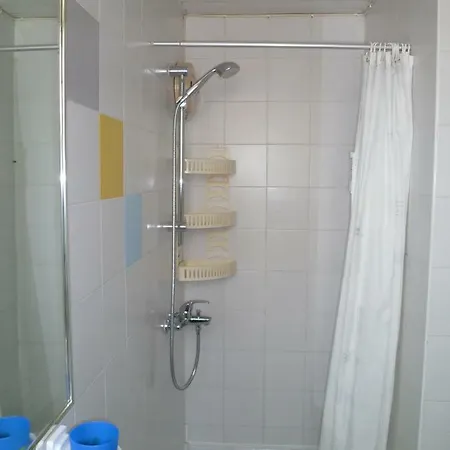 Double With Ensuite Bathroom At Datacom Building منزل للإقامة *